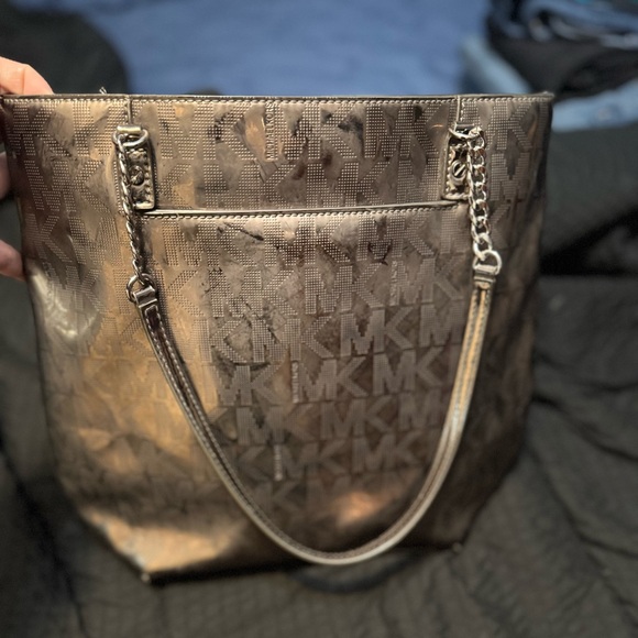 MICHAEL Michael Kors Gold Shoulder Bag - Picture 2 of 5